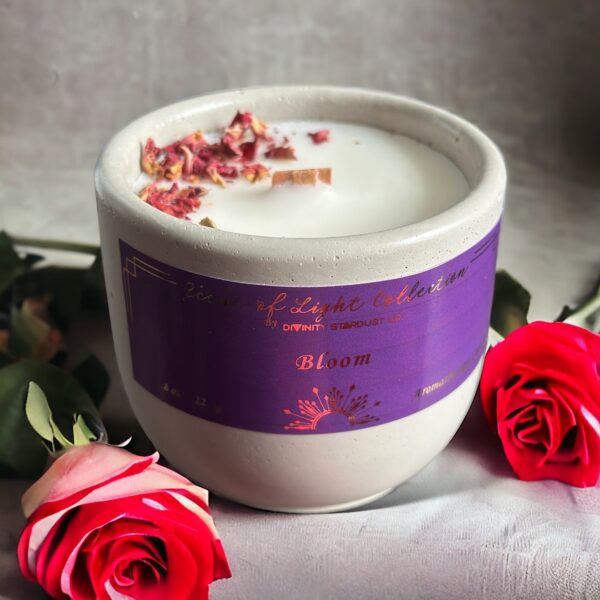 Bloom 8 oz Candle